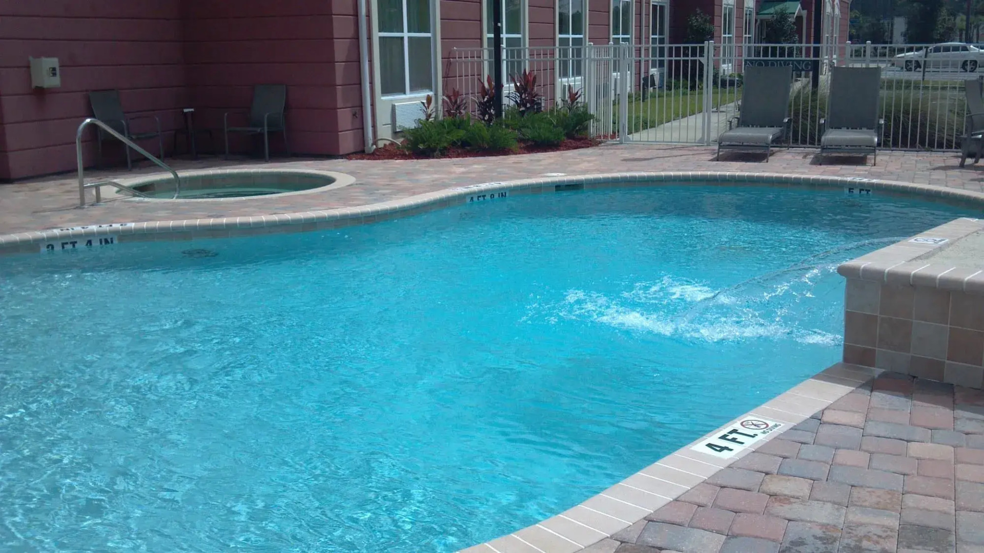 Best Western Plus First Coast Inn & Suites