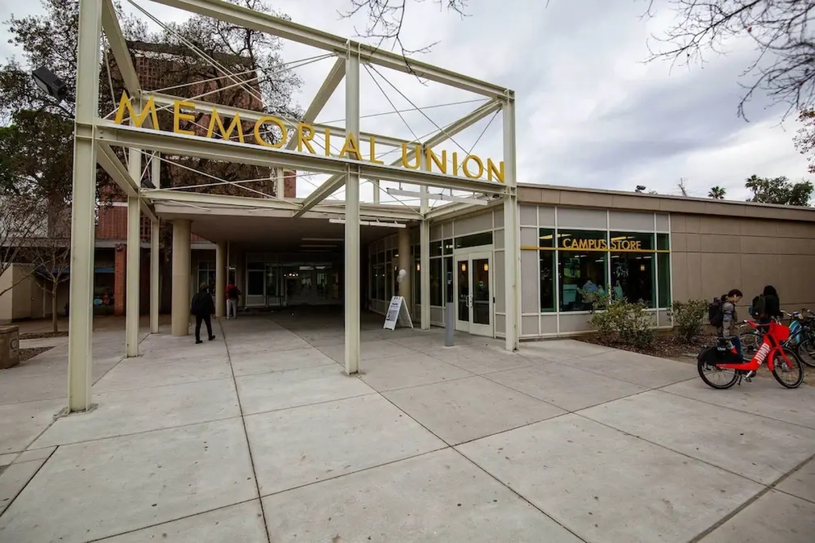 Well-appointed Condo Across Street From UC Davis!