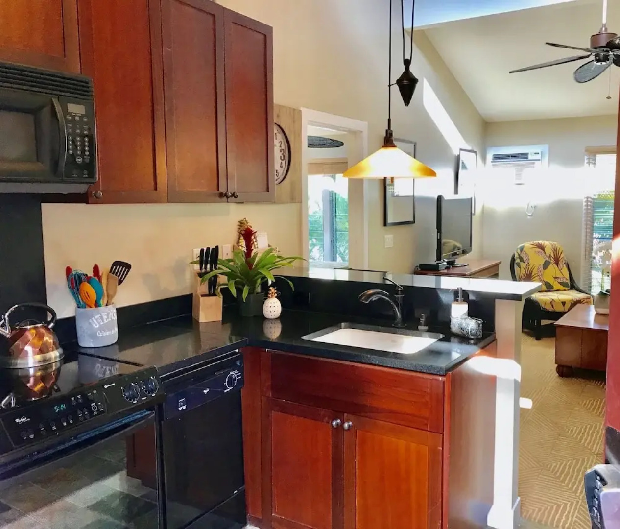 Aina Nalu K 205 1 Bedroom 1 Bathroom Condo