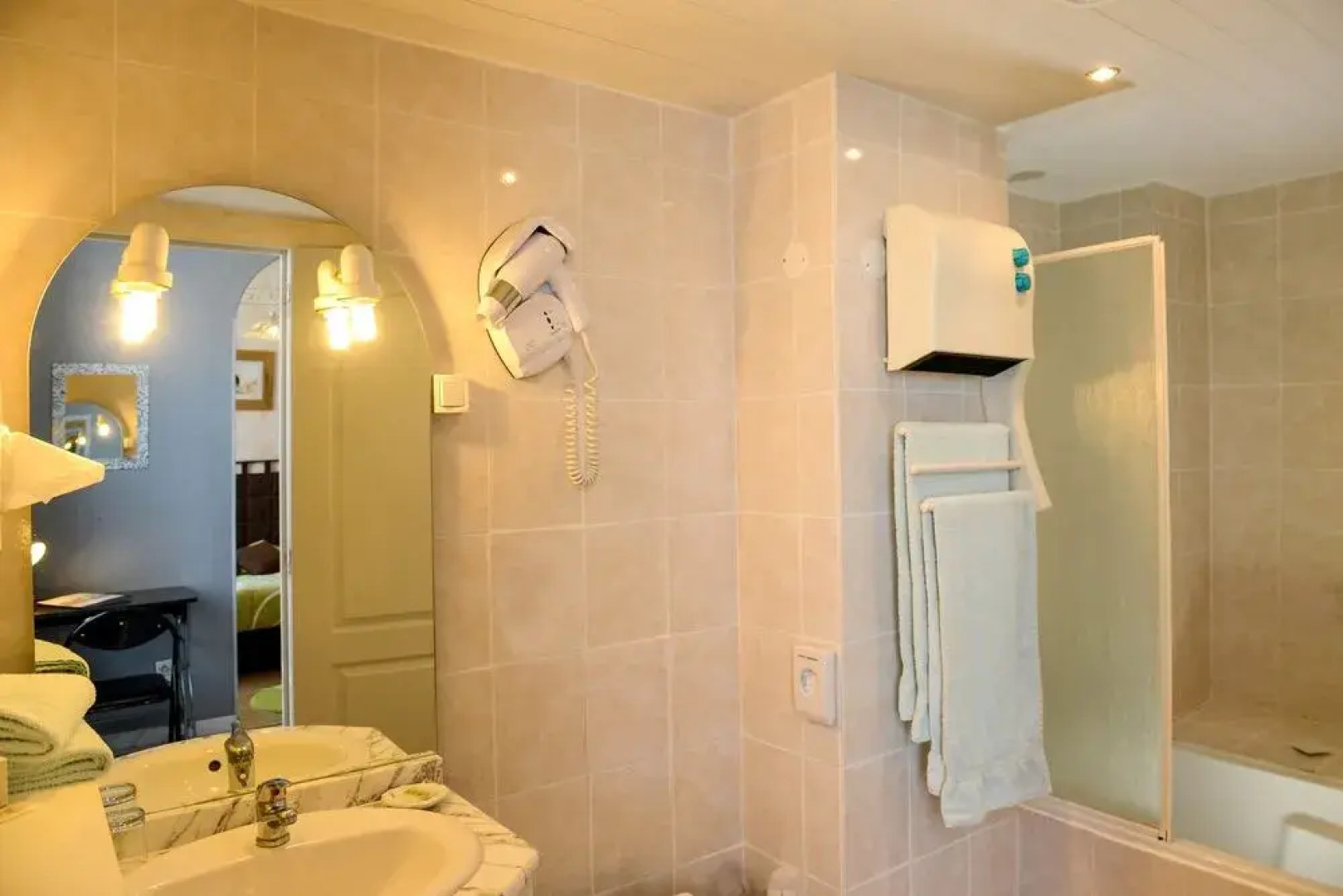 Le Castel de Larralde