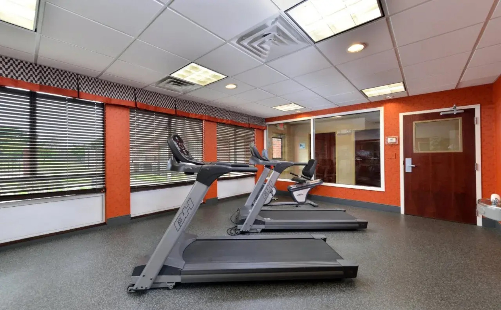 Holiday Inn Express White House by IHG