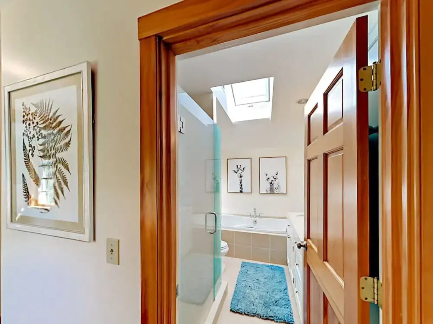 32 Crosby Lane Home 3 Bedrooms 2.5 Bathrooms Home