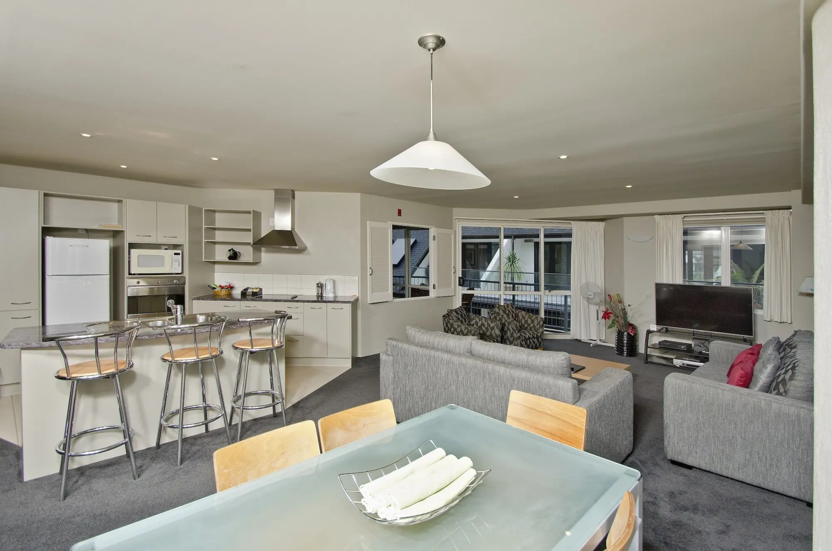 The Pavilions Beachfront Apartments