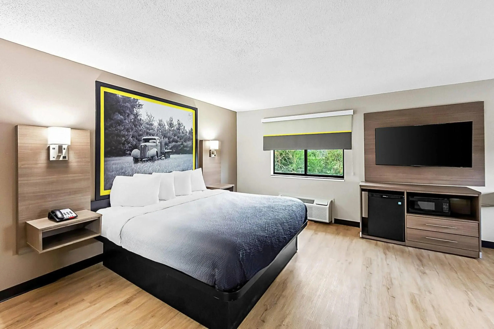 Super 8 by Wyndham Marston