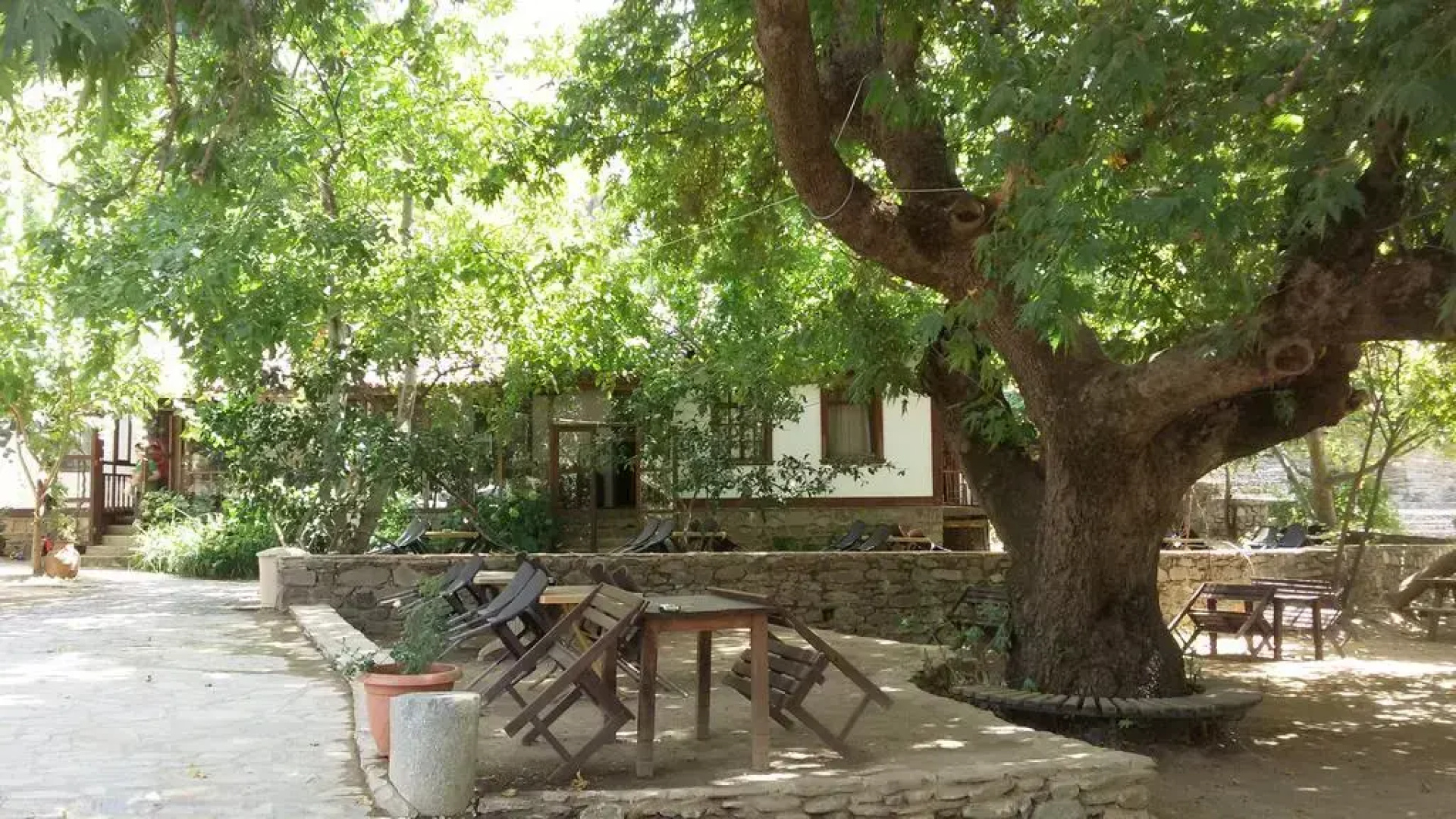 Birgi Cinaralti Pansiyon