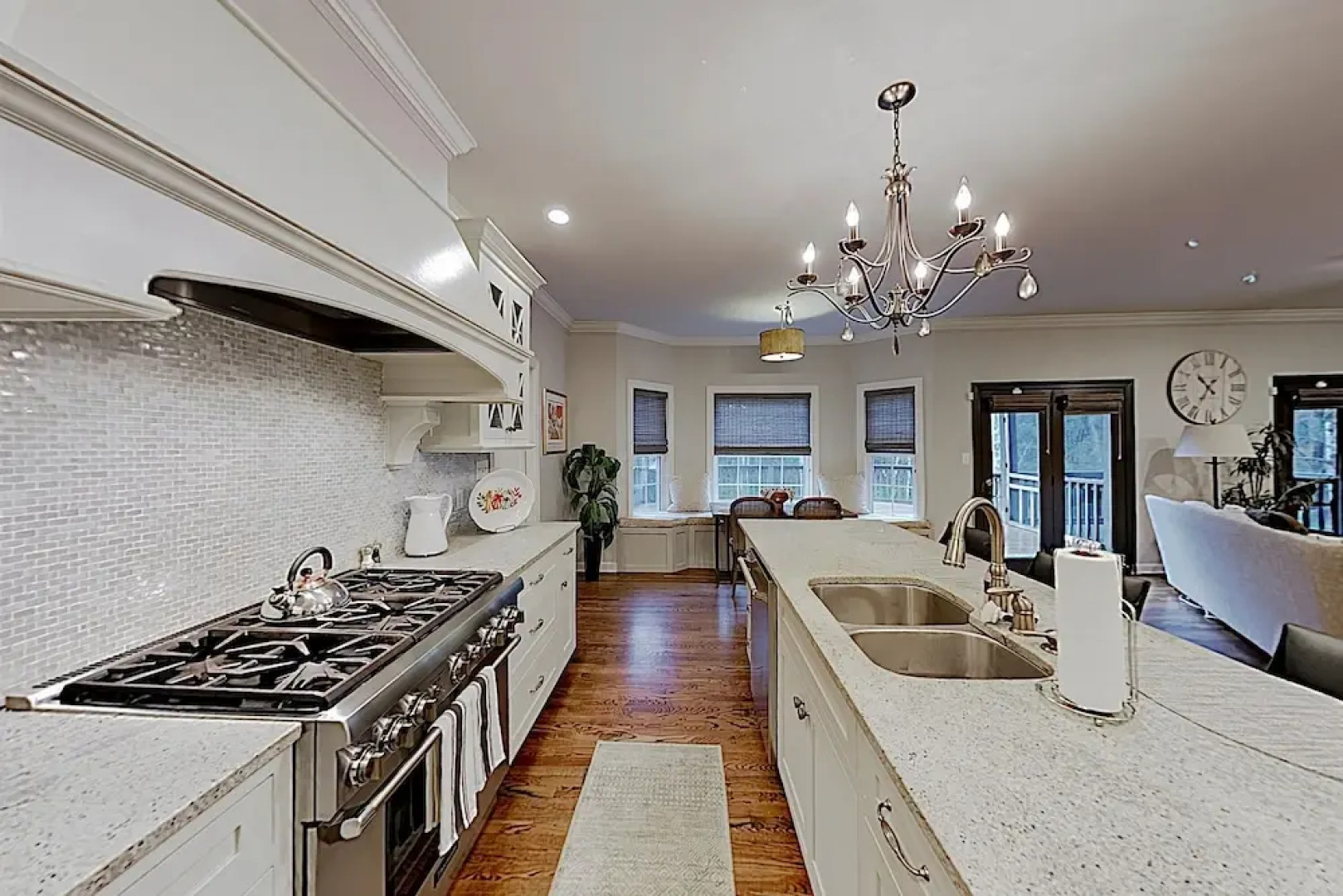 Designer W/ Chefs Kitchen & Home Theater 6 Bedroom Home