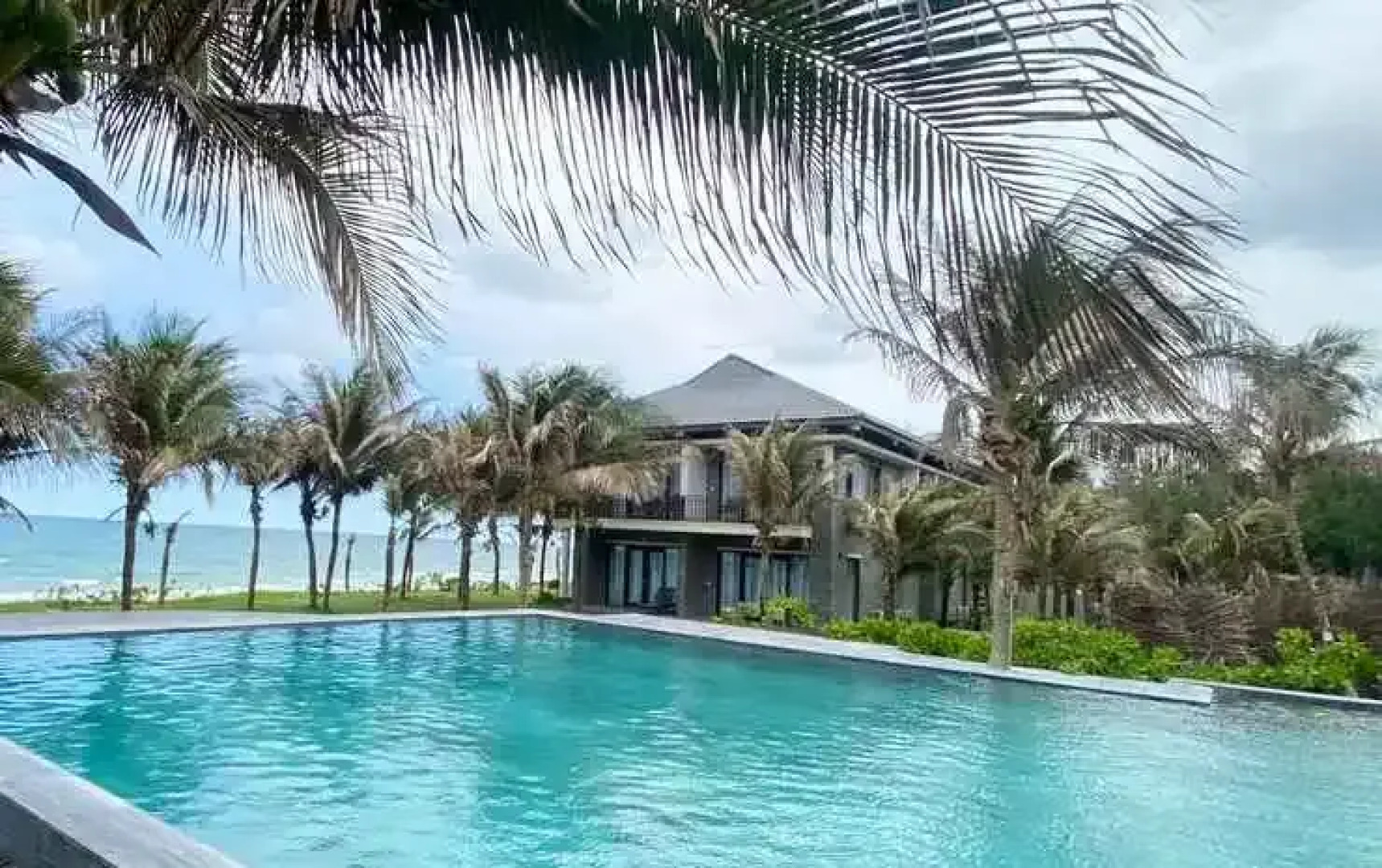 Starlight Villa Beach Resort & Spa