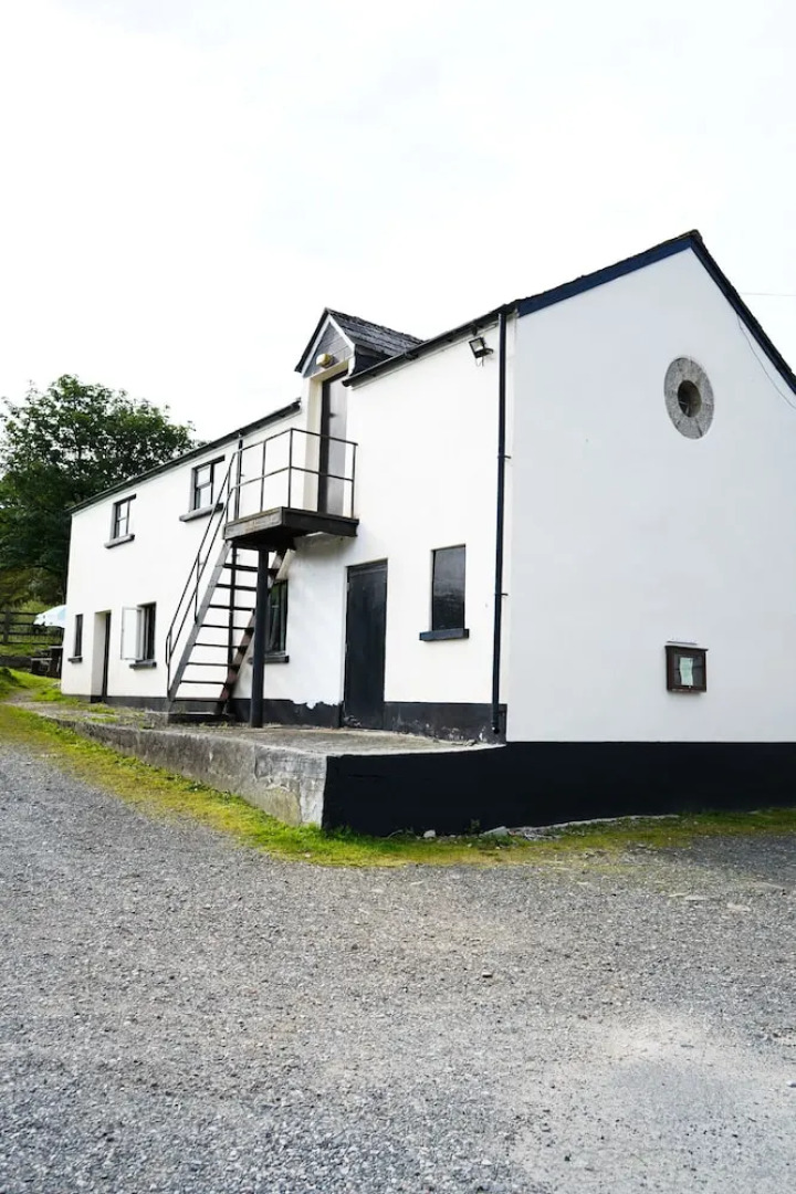 The Fox & Hounds Hotel