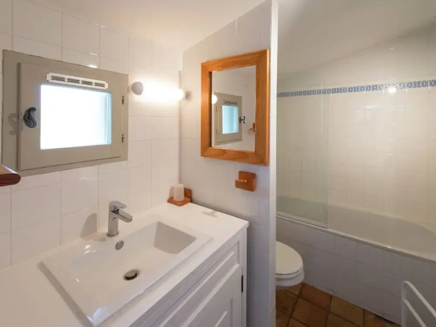 Premium Apartment in Saint-clair With Terrace