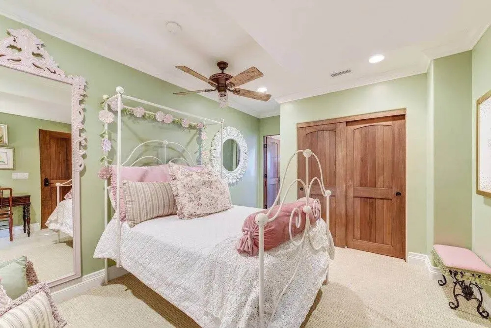 Beach Villa at 507 Goldenrod