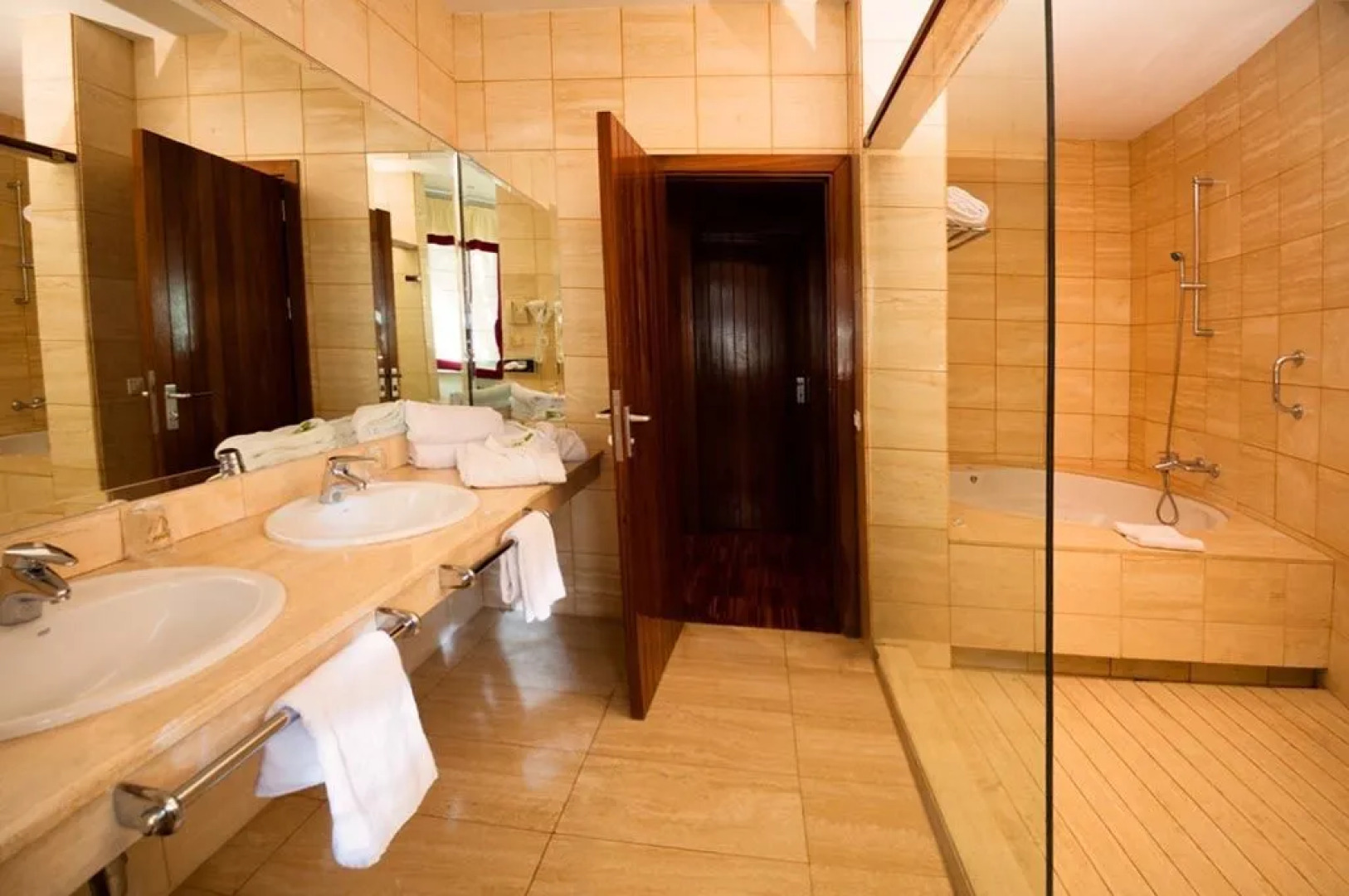 Отель Escuela Santa Cruz