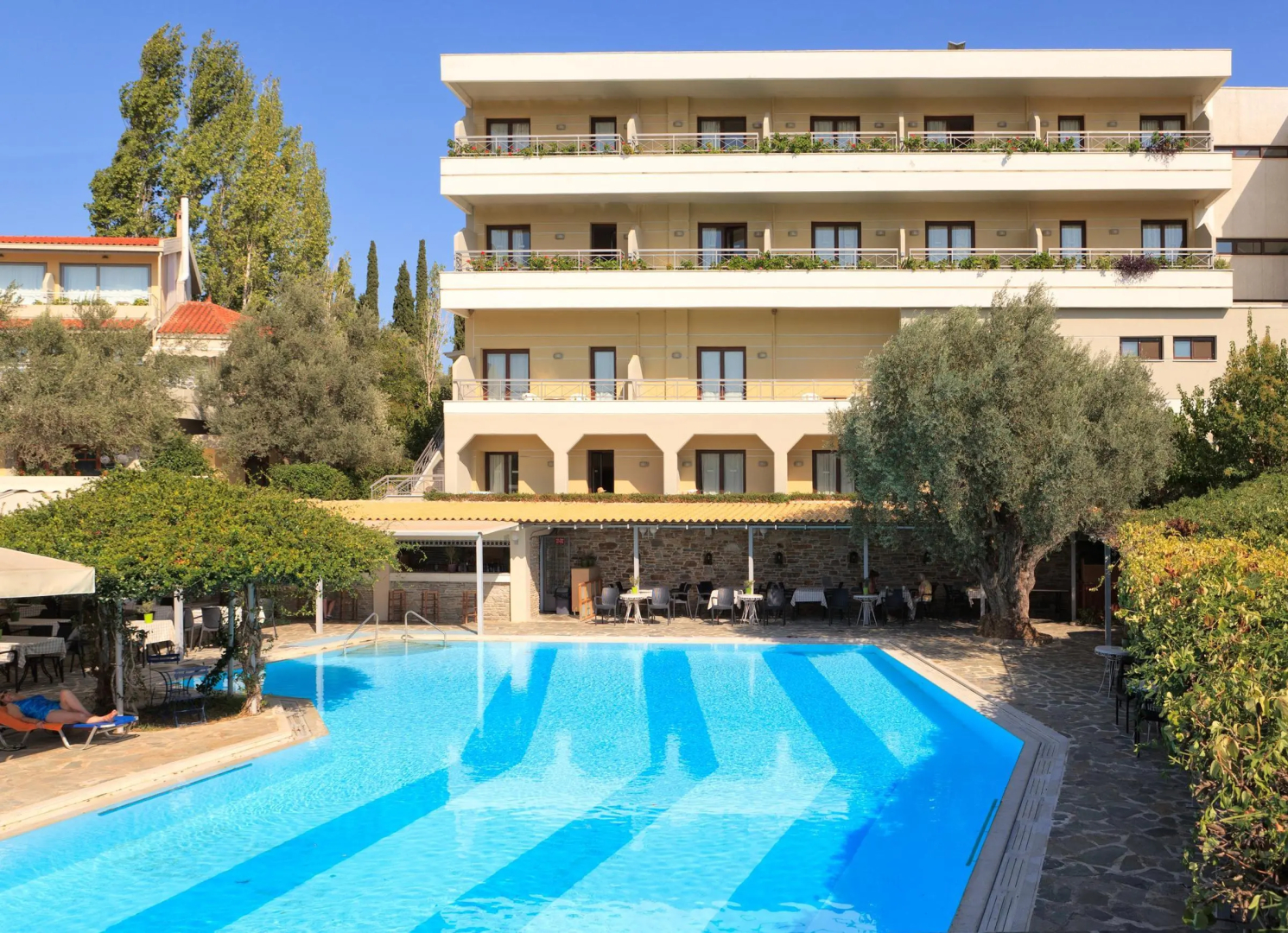 Miramare Hotel Eretria