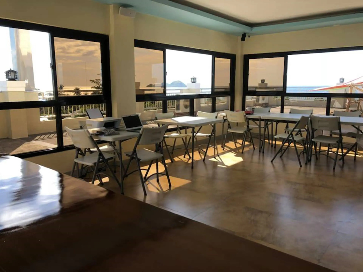 Godo's Hotel and Restaurant