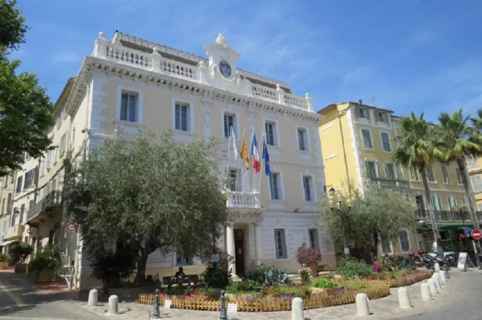 T2 40m2 Ollioules, la Nature, a 10 Mins Des Plages