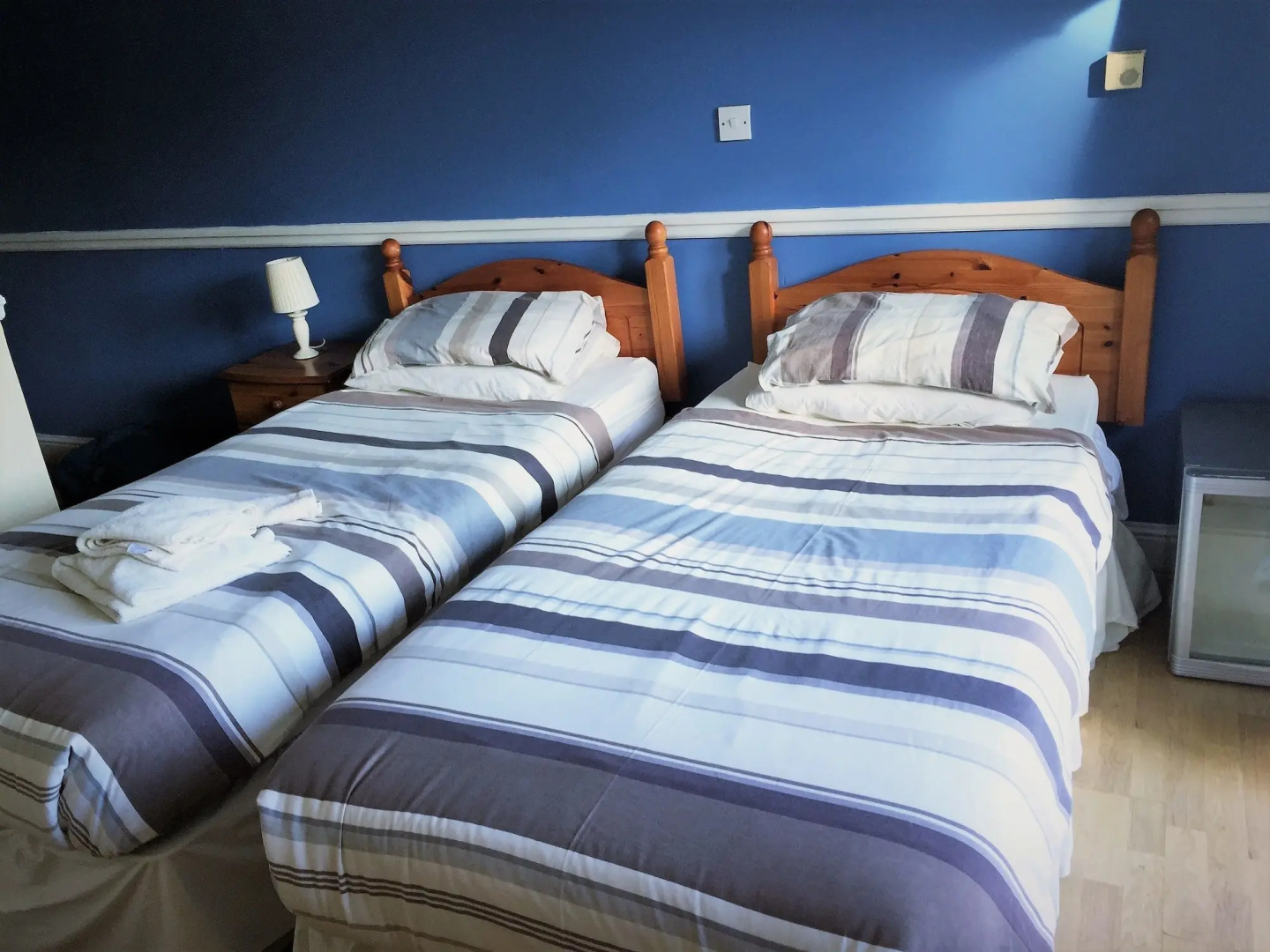 Halfway House Inn Country Lodge