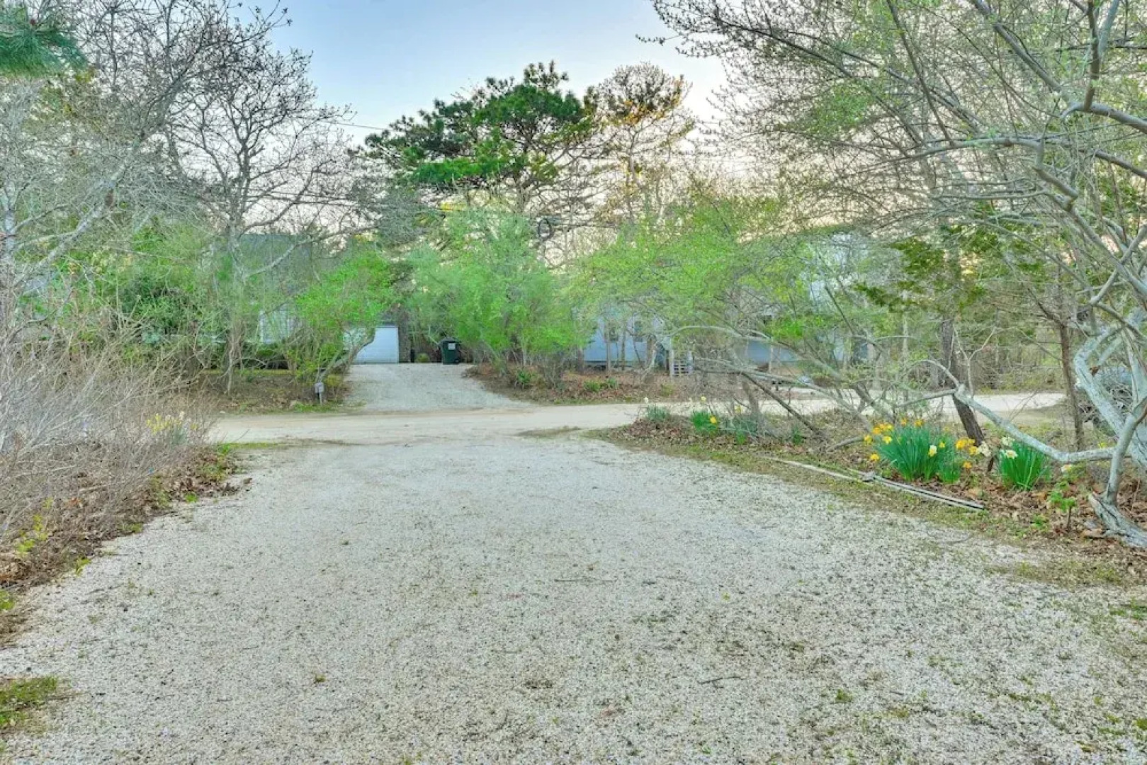 Walk to Amagansett Beach: Cottage w/ Deck!
