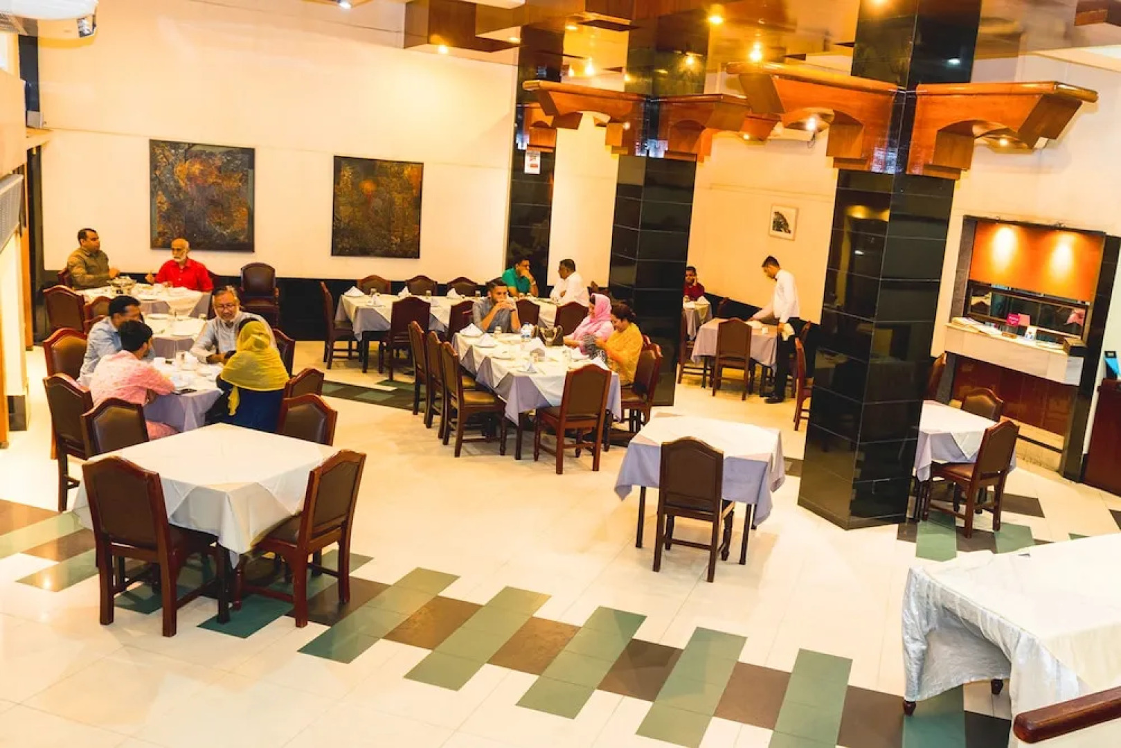 The Avenue Hotel and Suites