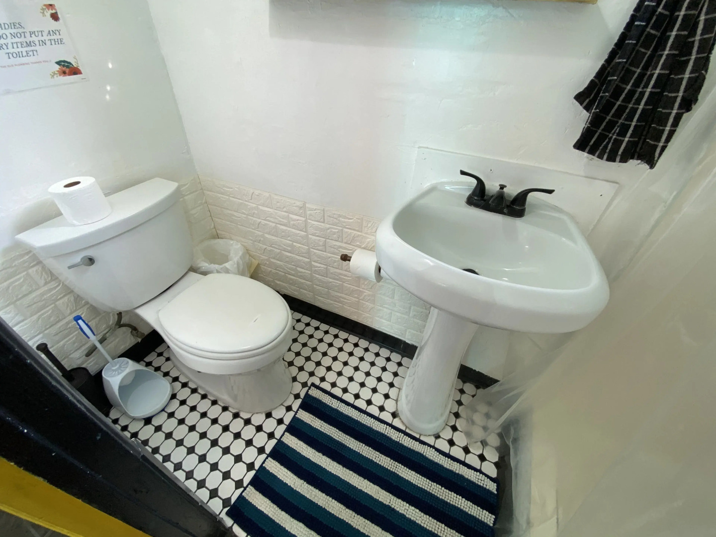 ITH Beach Bungalow Surf Hostel