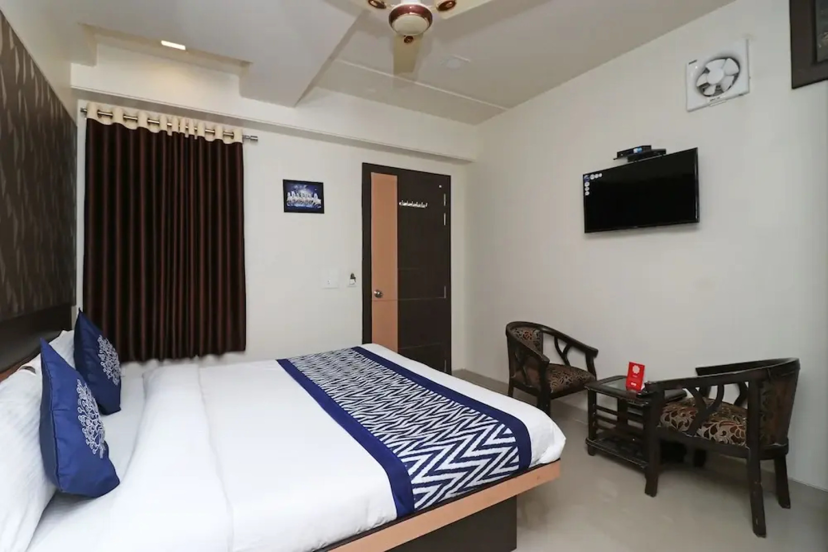 OYO 10414 Hotel Tushar Residency
