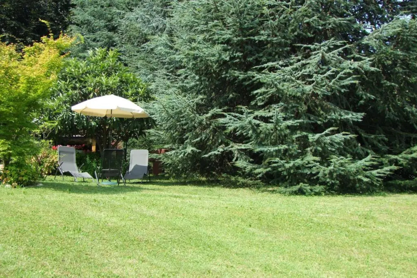 Monolocale in casa con giardino