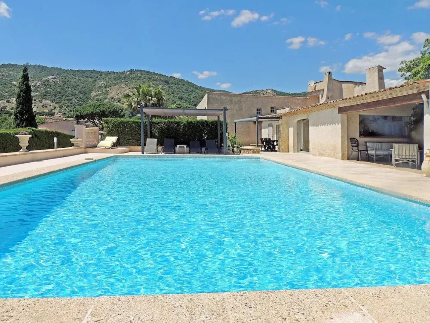 Characteristic Villa a Short Distance From Sainte-maxime and Saint-tropez