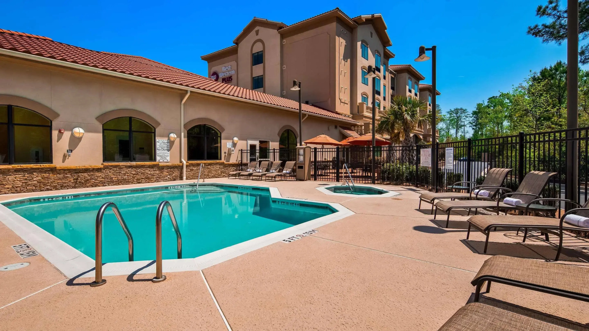 Best Western Plus Westgate Inn & Suites