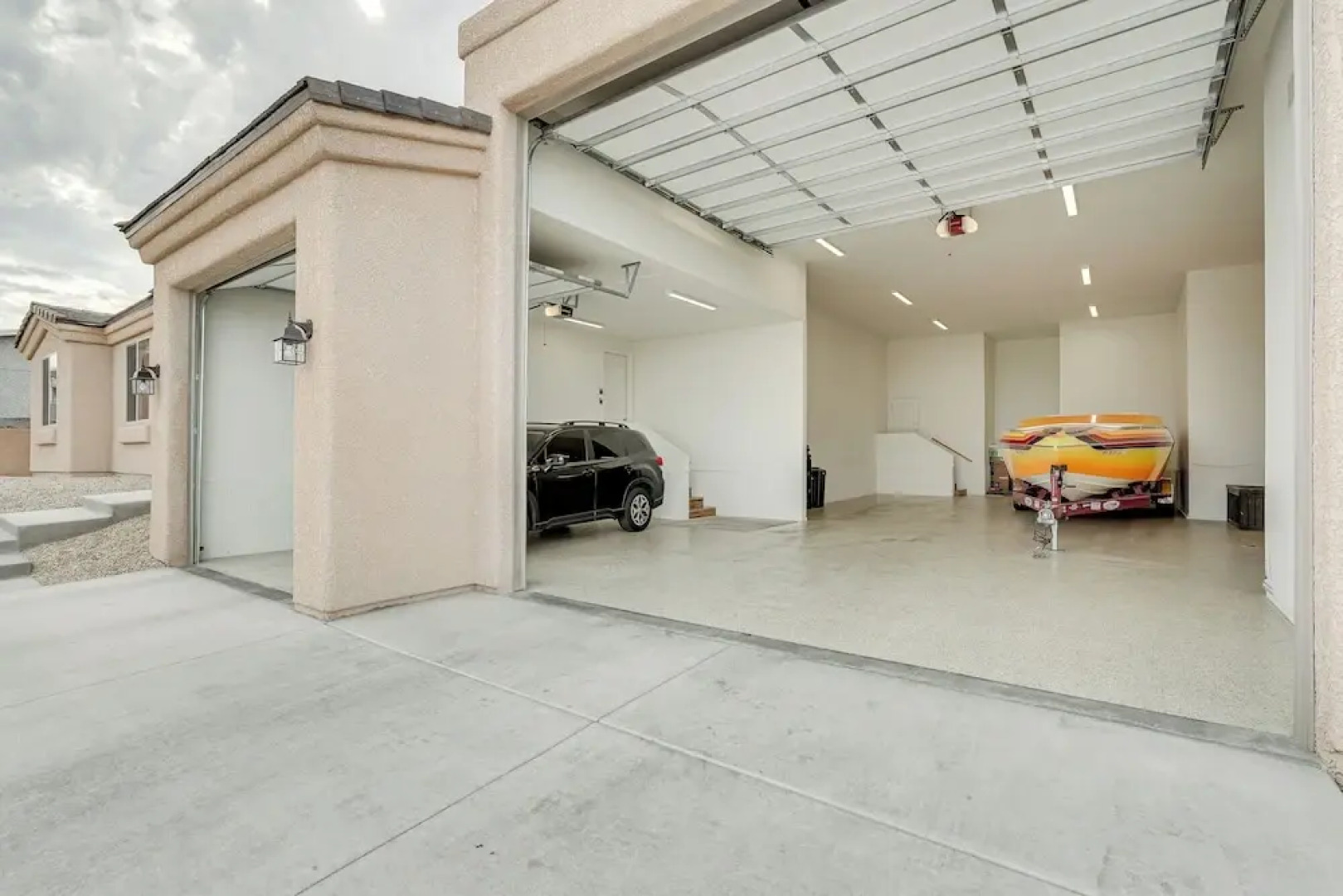 Hot Tub & Foosball Table: Lake Havasu City Home