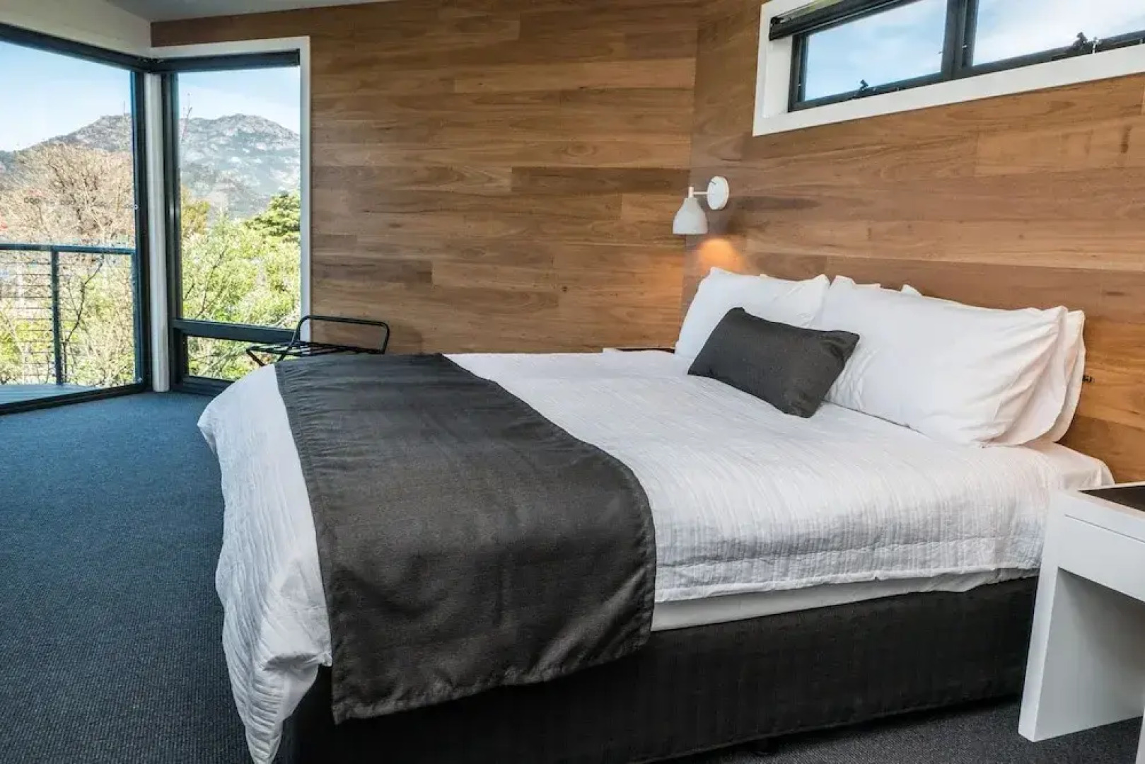 Freycinet On The Bay