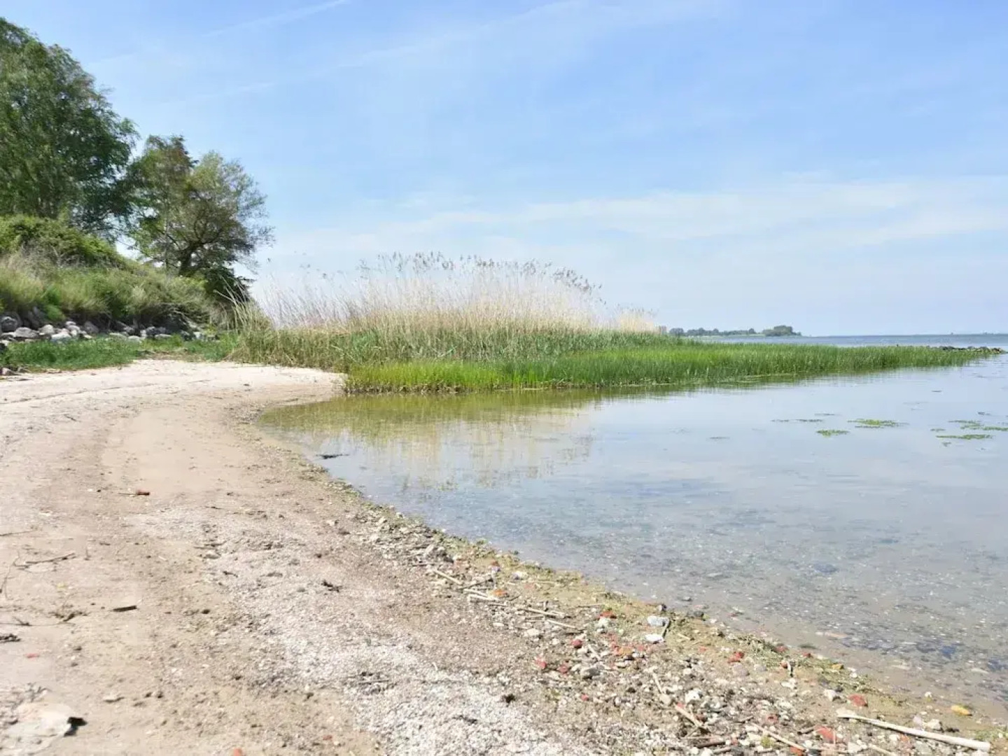 Waterfront Apartment in Stove With Balcony