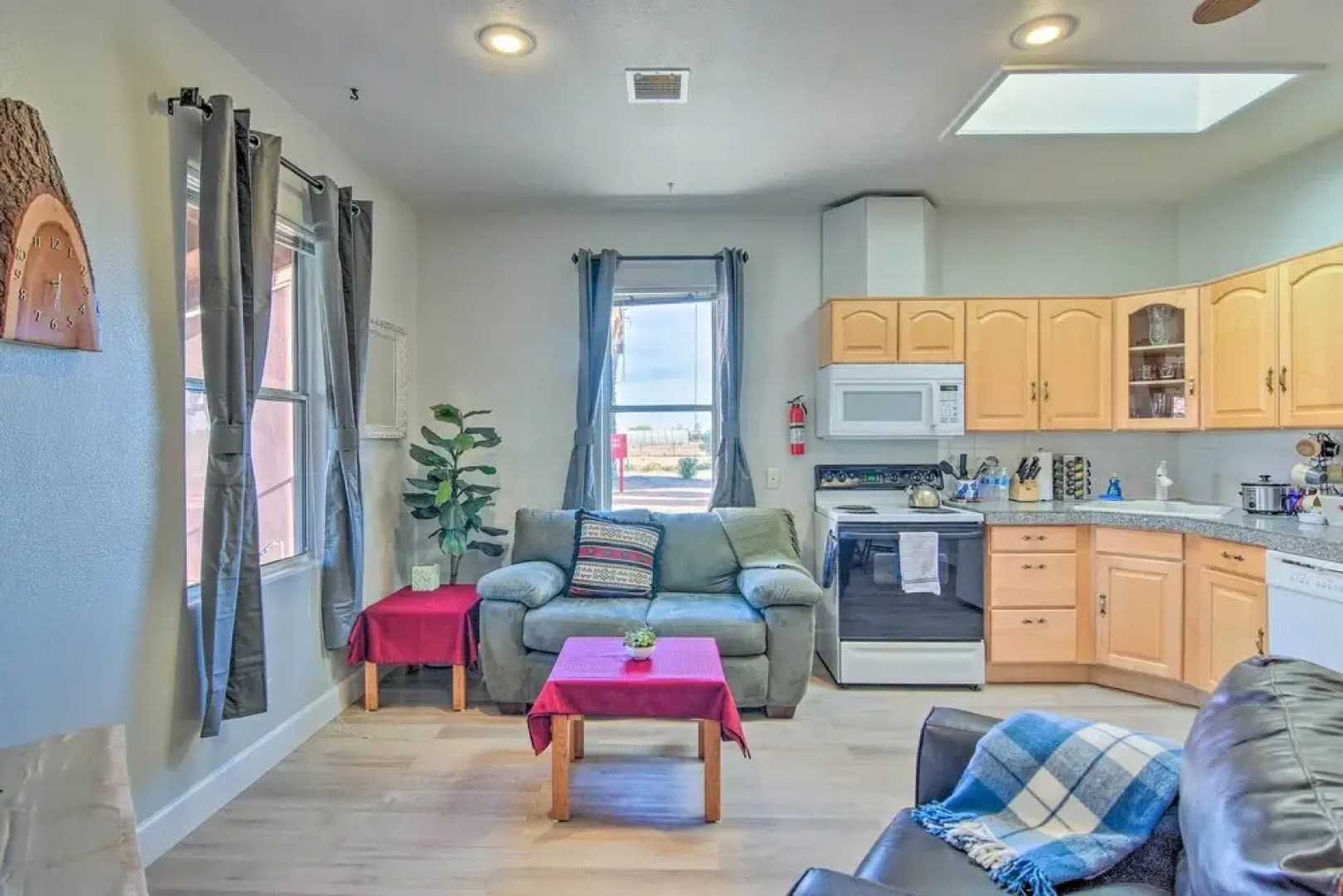 Rejuvenating Retreat w/ Ideal Eloy Location!