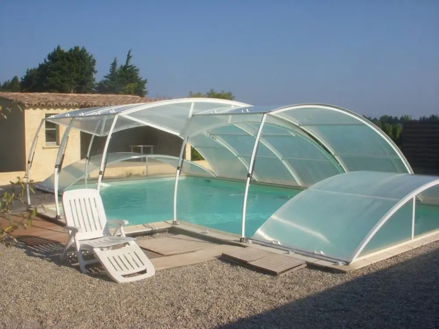 House With 3 Bedrooms in Sarrians, With Wonderful Mountain View, Priva