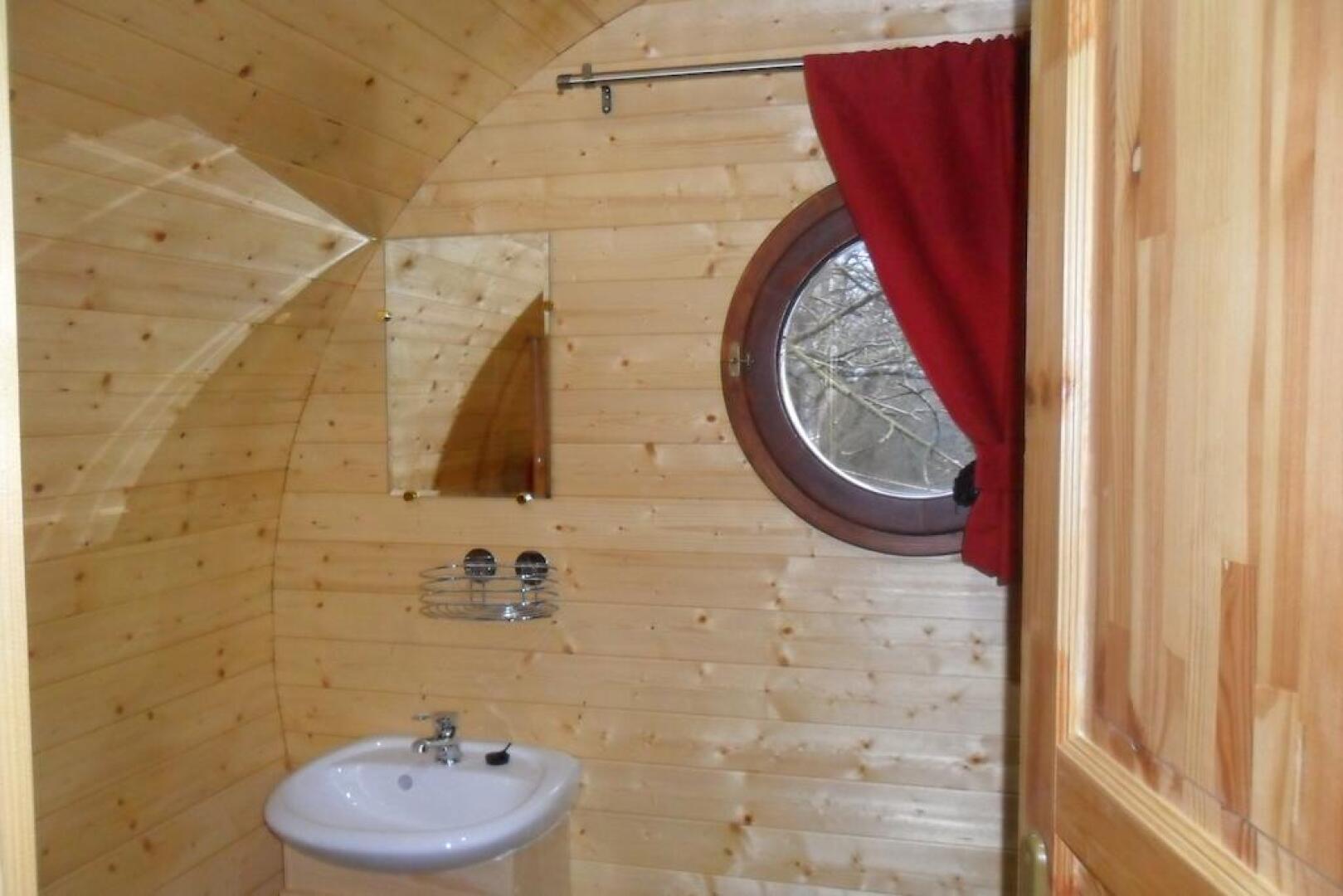 Le Chalet du Chemin et sa Roulotte