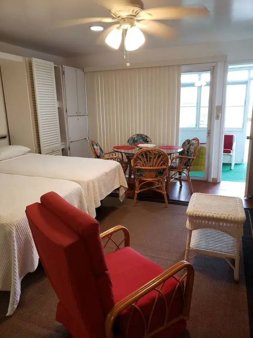 Crystal Cove Villas