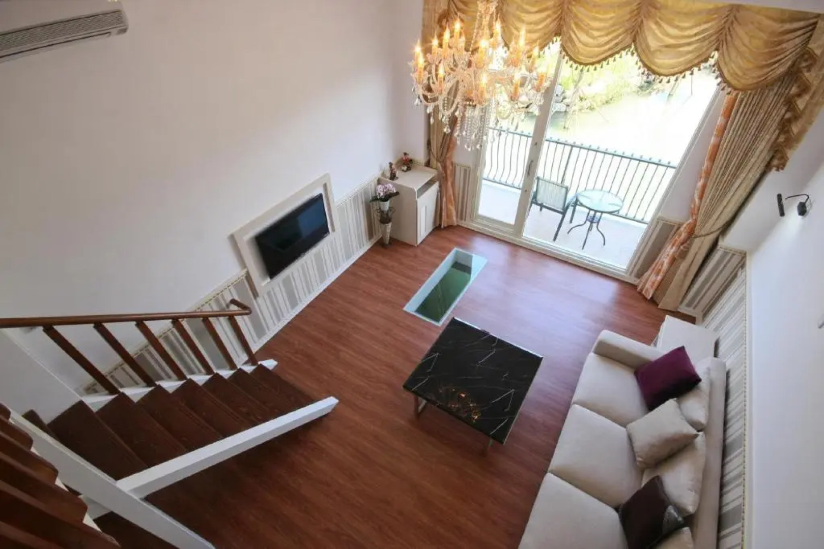 Beauty Spring and Harvest B and B