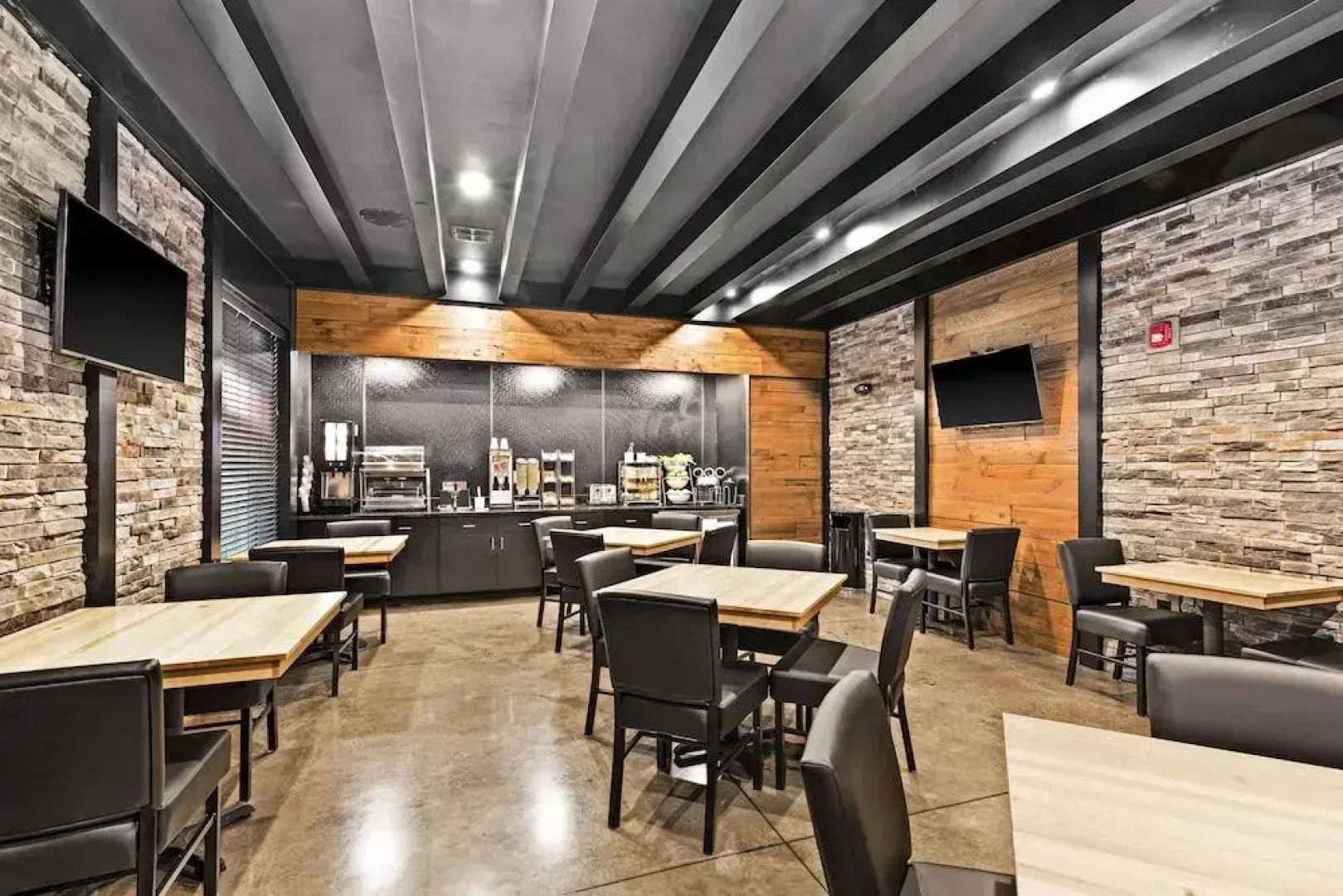 Cobblestone Hotel & Suites - Superior