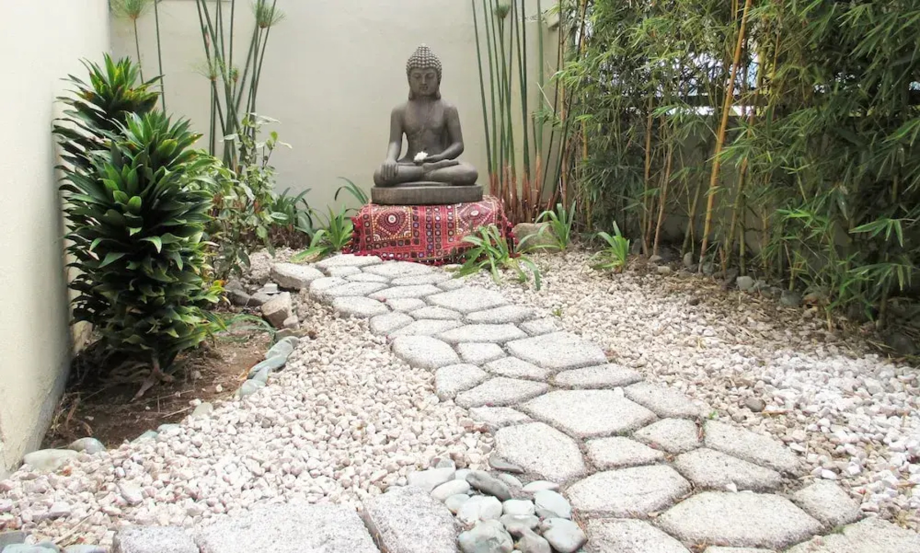 Cedar Cats Apartments