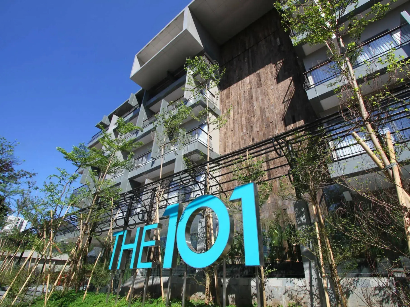 The 1O1 Bandung Dago