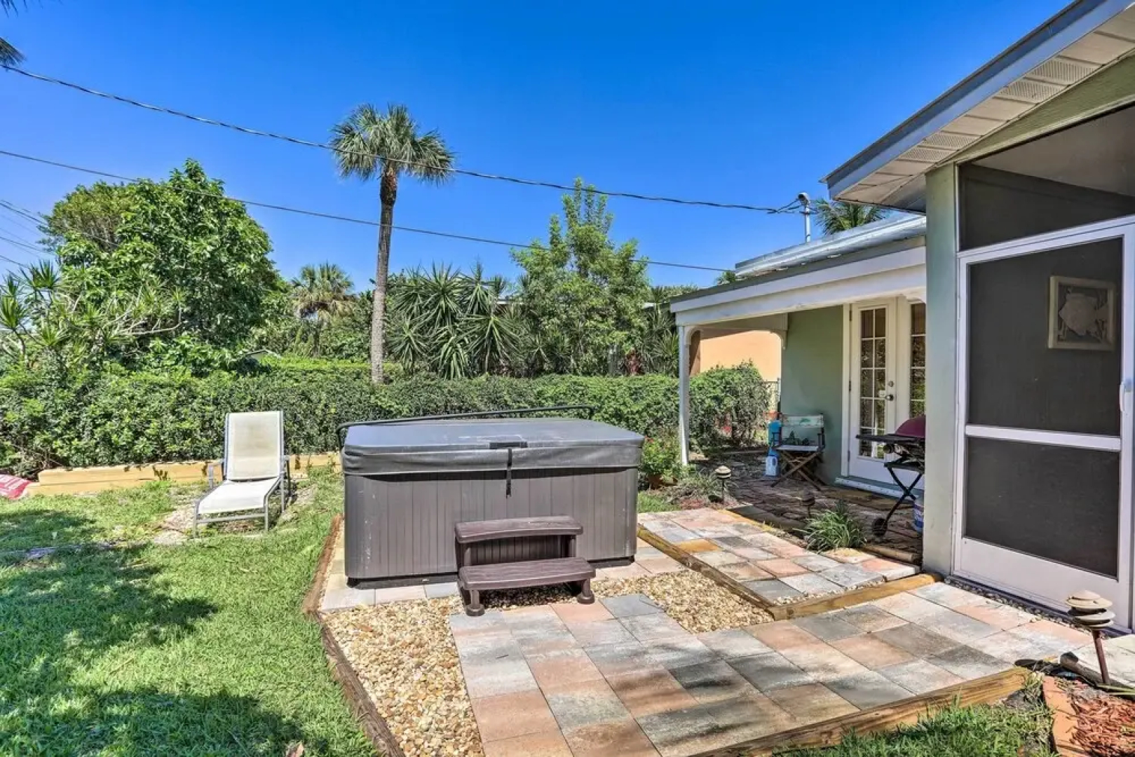 Vibrant Stuart Getaway w/ Private Hot Tub!