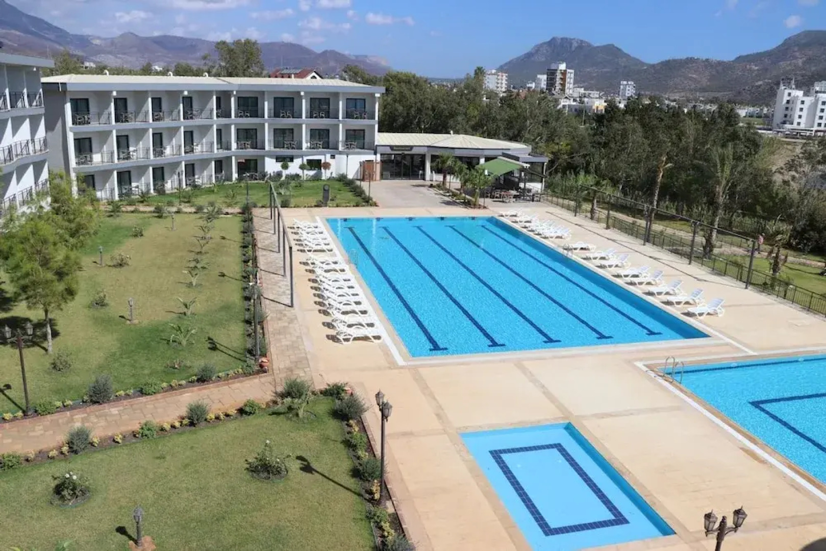 Toros Holiday Resort & Spa