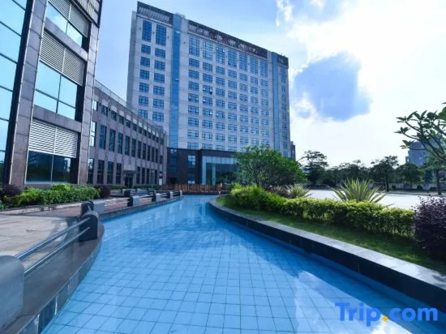 Wanjiahao International Hotspring Hotel