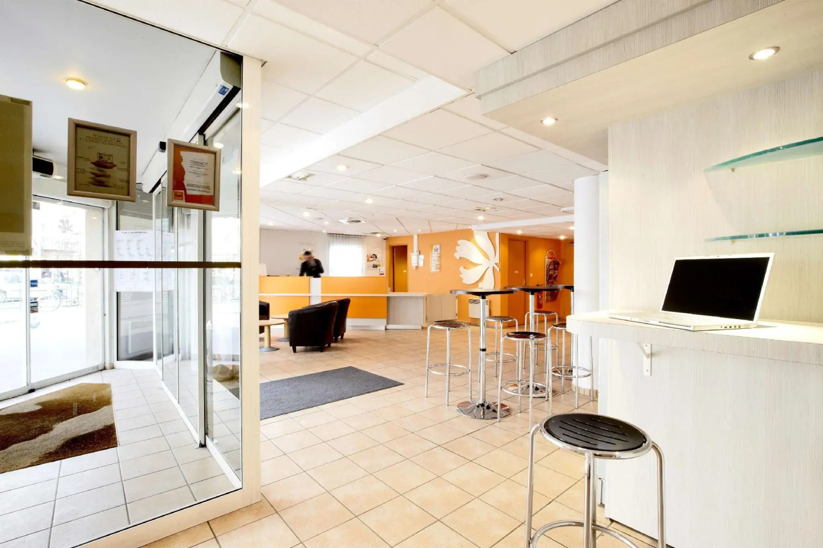 Premiere Classe Paris Ouest - Pont De Suresnes