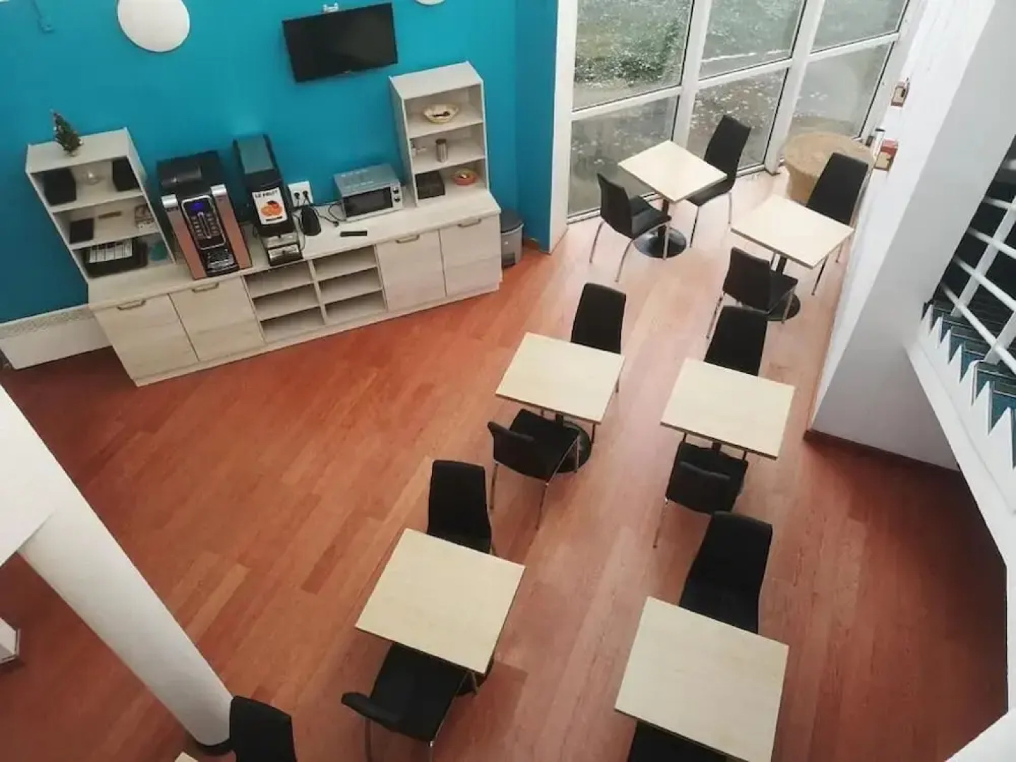 Hotel Mervil Airport