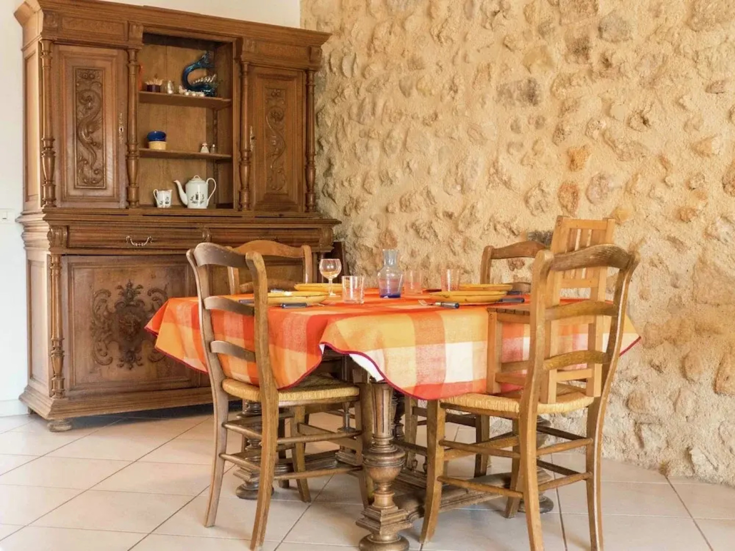 Beautiful Holiday Home in Murviel-les-Beziers with Pool