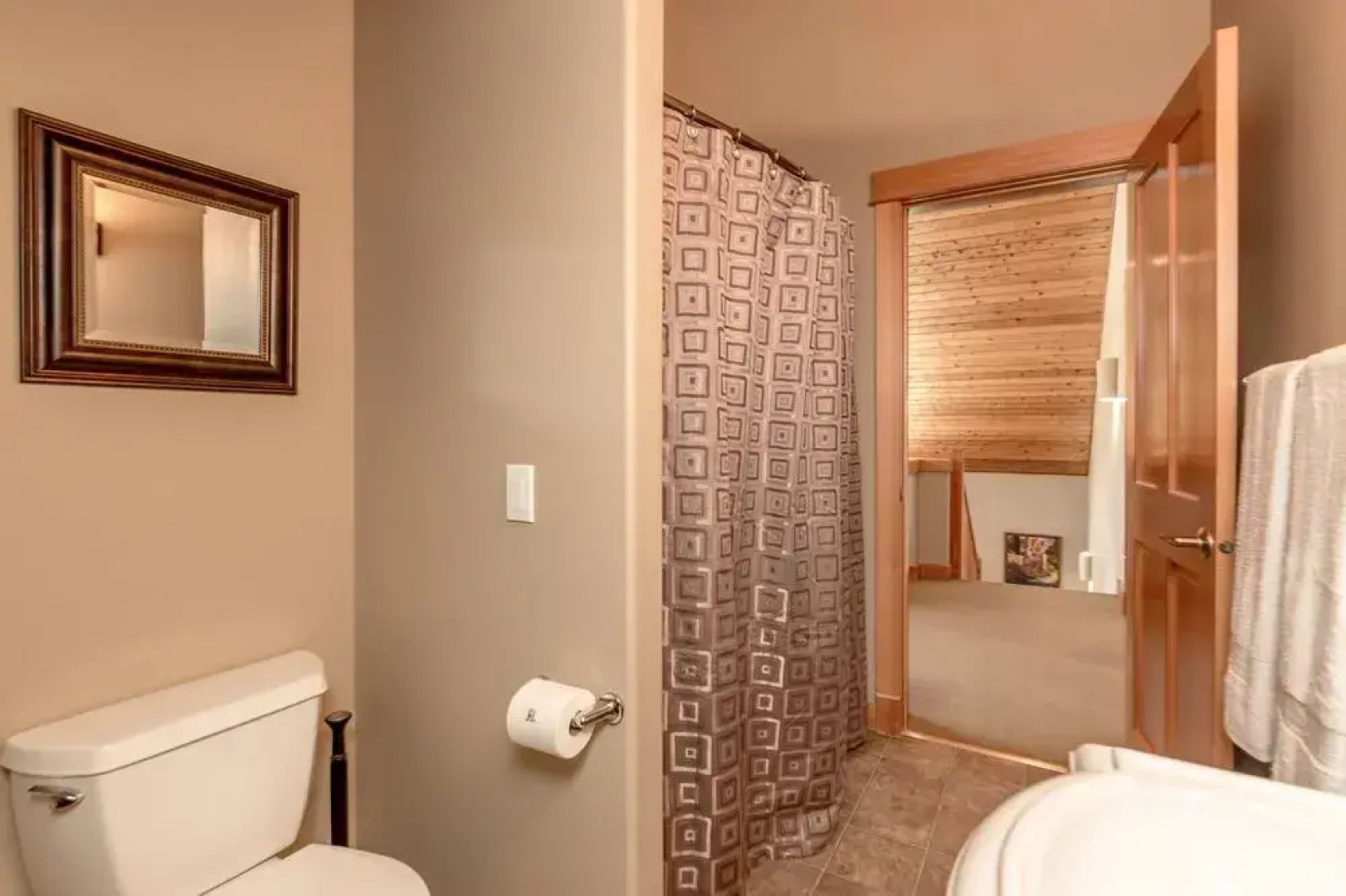 Roslyn Hideaway By Redawning