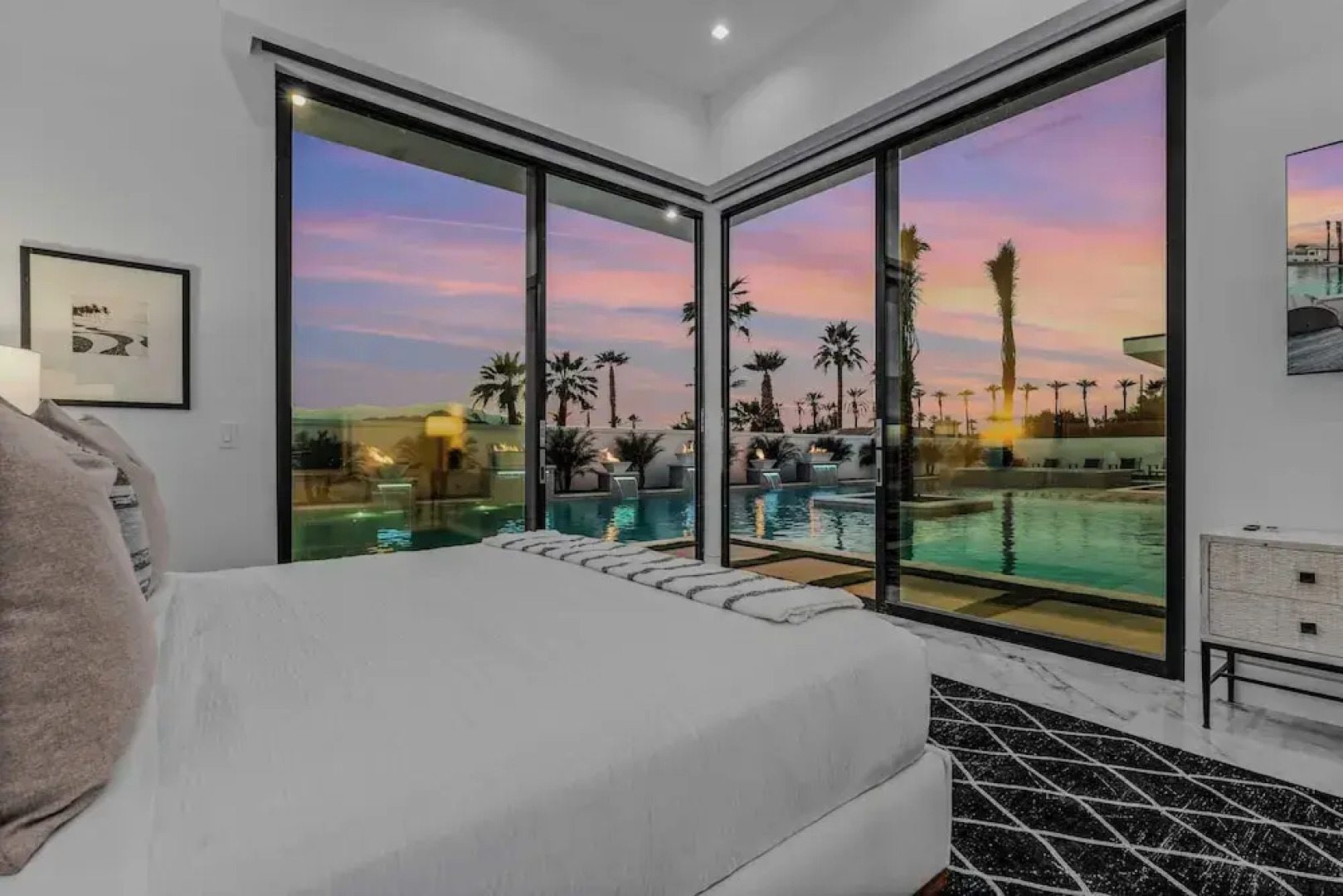 Sleeps 31 2 Luxury Villas w/ Pool + Spa, Putting Green Bravo by Avantstay