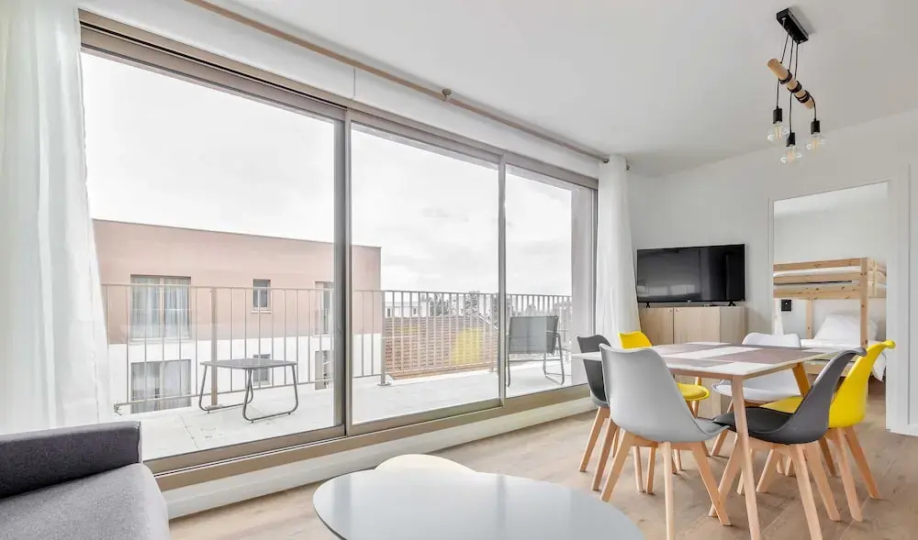 Pleasant Apt With Balcony-6p-close to Disney/paris