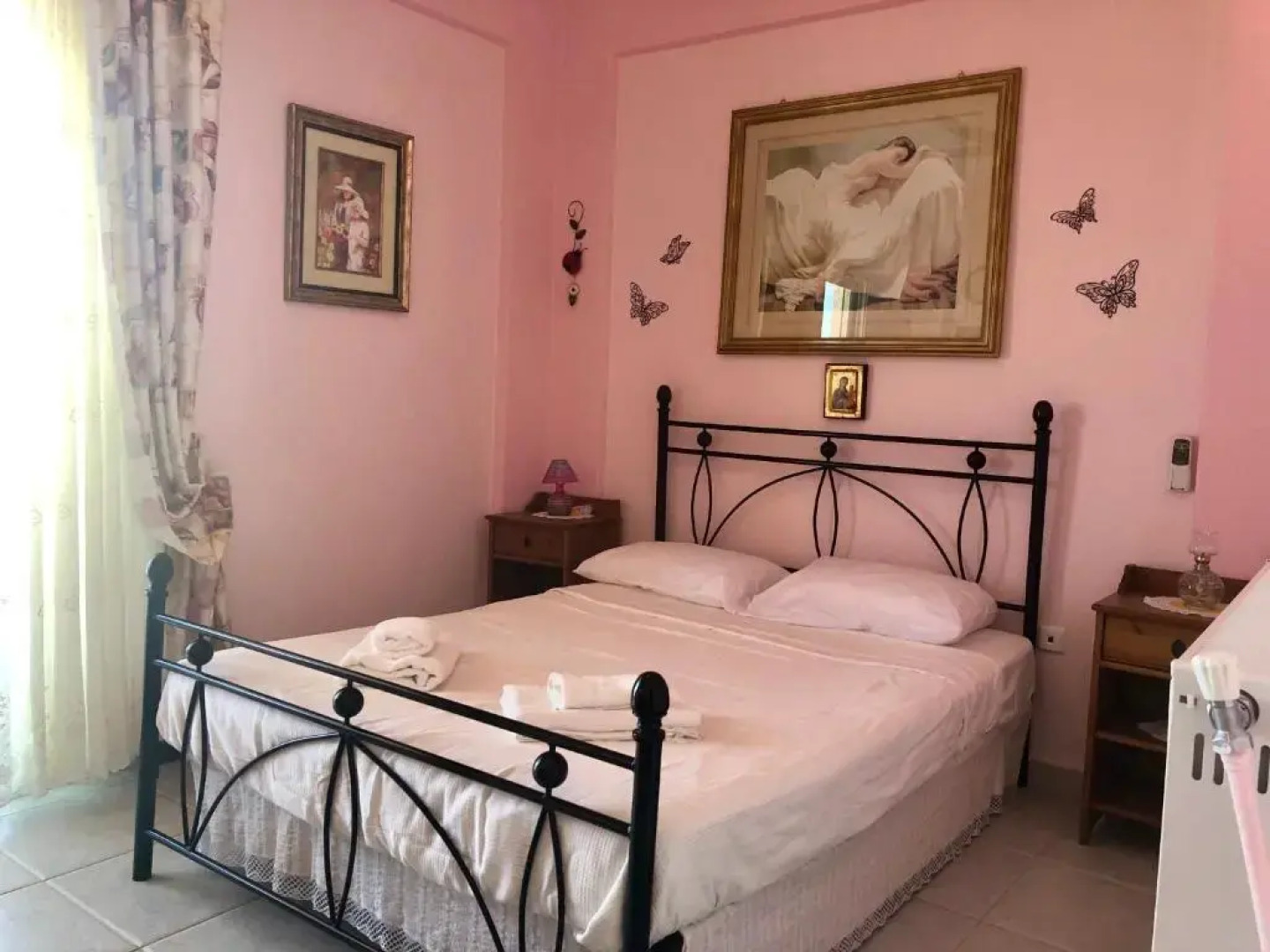 Gerakini 2BR Apt with Shared Pool