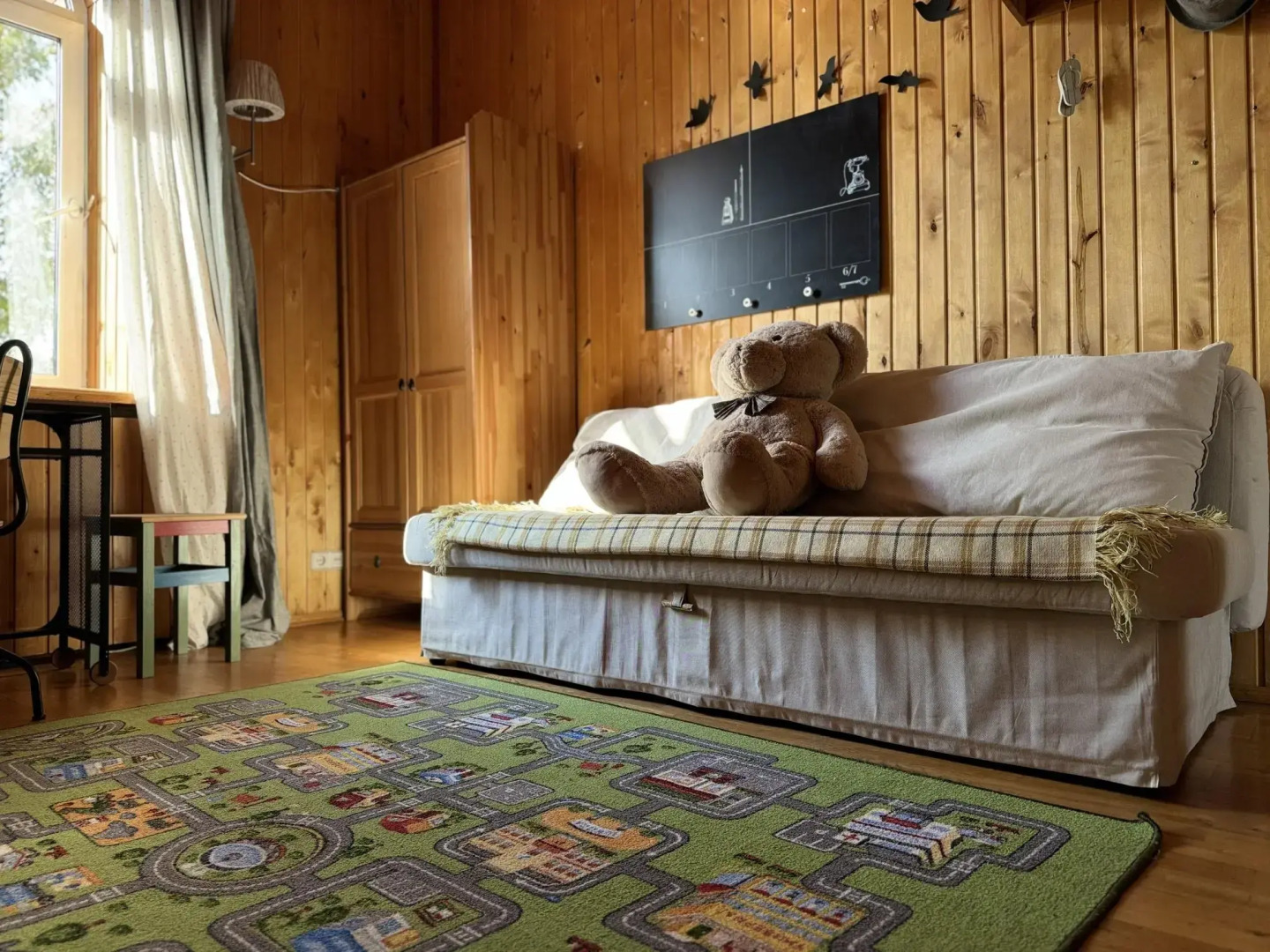 Коттеджи в деревне Грибки