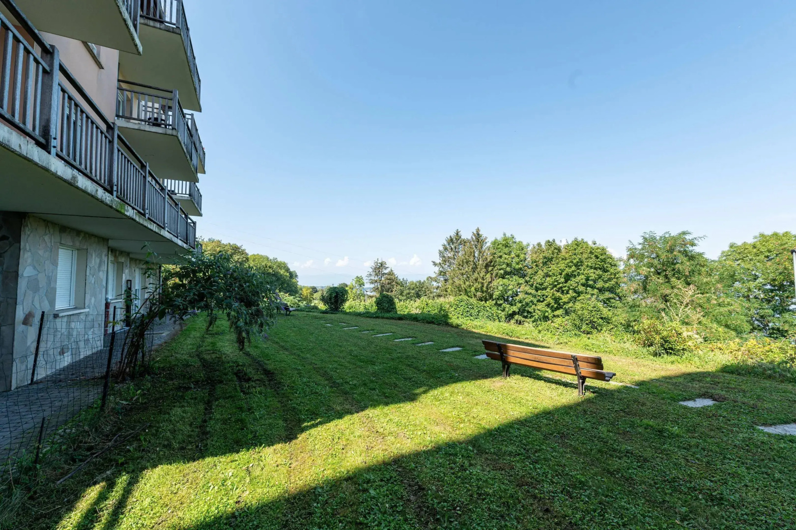 Zenitude Hotel-Residences Les Terrasses du Lac