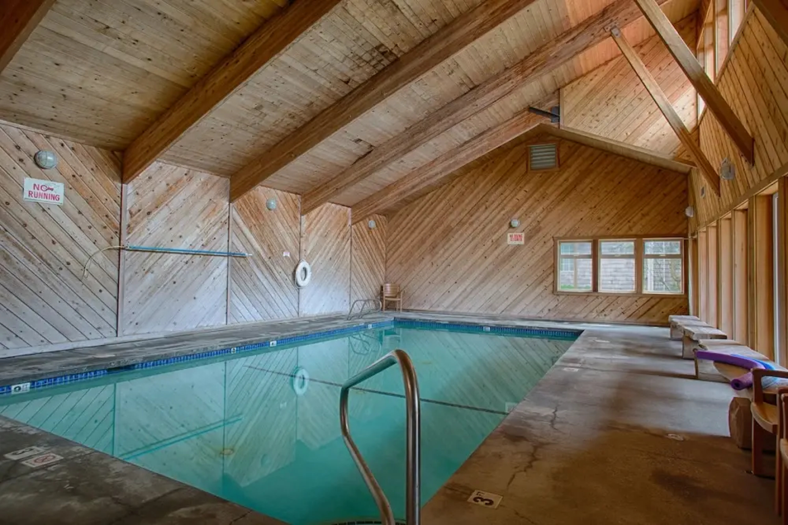 The Waves/The Argonauta Inn/The White Heron Lodge